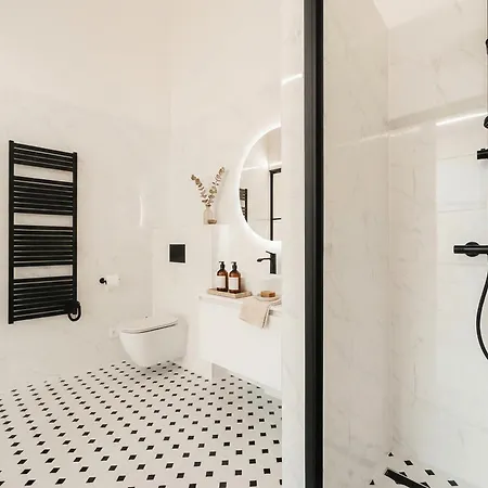 Apartment Turnkey I Grand 5-bedroom With Balcony Near Wenceslas Square Prague
