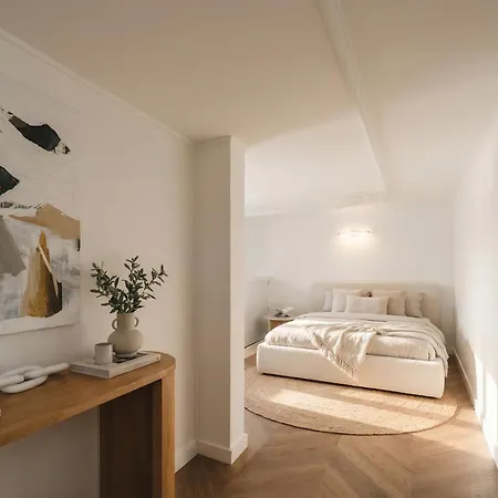 Apartment Turnkey I Grand 5-bedroom With Balcony Near Wenceslas Square
